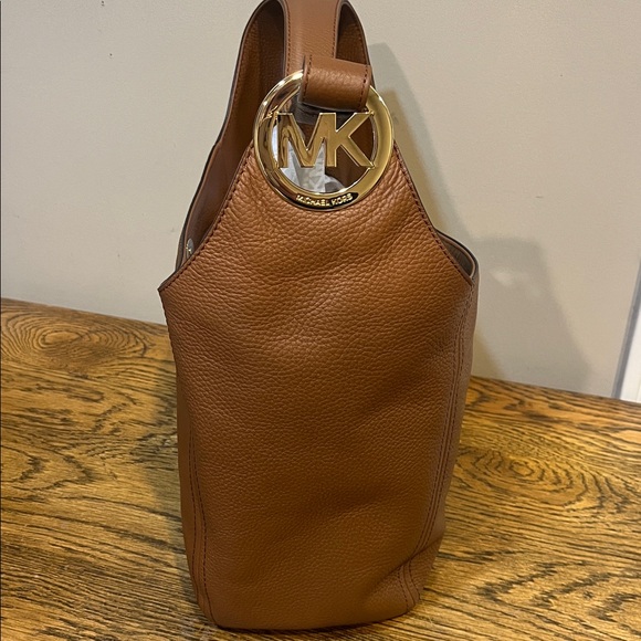 Michael Kors Fulton Hobo Shoulder
Pebbled Leather Bag - Brown - Picture 2 of 3